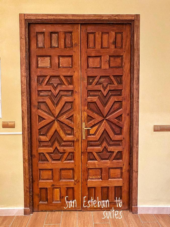 סביליה Suites San Esteban 16 Ducal מראה חיצוני תמונה